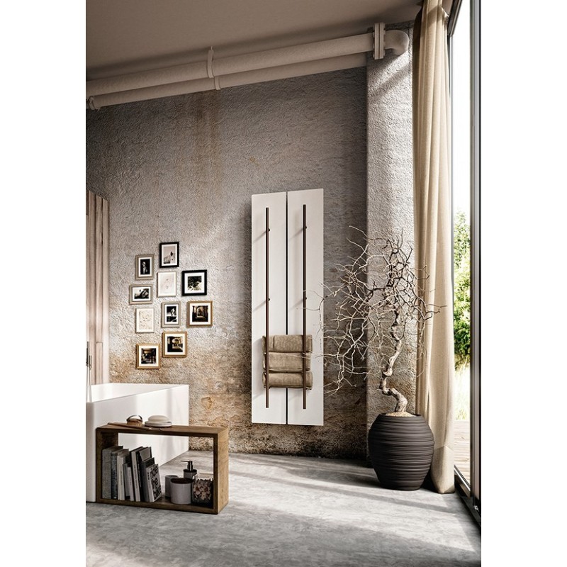 Sèche-serviette radiateur eau chaude design Antxteso V blanc mat avec une barre marron mat Sèche-serviette radiateur eau chaude design Antxteso V blanc mat avec une barre marron mat