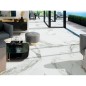Carrelage terrasse imitation marbre blanc veiné de noir antidérapant, XXL 100x100cm rectifié,  Porce1908 Bruselas, R11 A+B+C