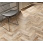 Carrelage imitation travertin beige nuancé mat 6x30cm posé en chevron edimsénanque mélangé. Carrelage imitation travertin beige nuancé mat 6x30cm posé en chevron edimsénanque mélangé.