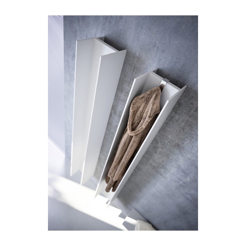 Sèche-serviette radiateur électrique contemporain vertical design salle de bain AntxT2V 150.6x23cm de couleur Sèche-serviette radiateur électrique contemporain vertical design salle de bain AntxT2V 150.6x23cm de couleur